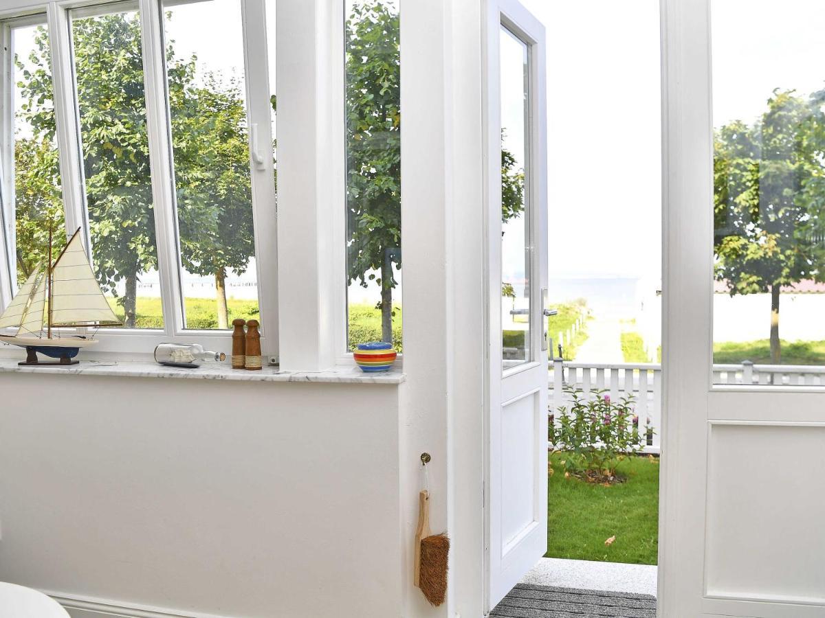 Villa Strandeck In Binz - Wg 1 Mit Meerblick, Terrasse, Wintergarten Exterior photo